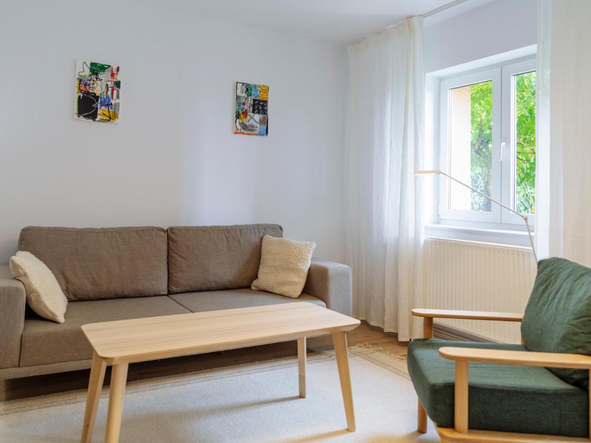 Cozy Central Near The Forest Apartment *